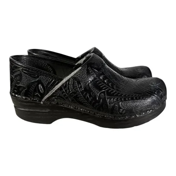 Dansko Professional Black Embossed Leather Clogs Women’s EU 39 US 8.5–9 - Picture 2 of 9
